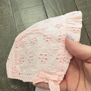 JANIE AND JACK NWT Baby Pink Eyelet Sun Bonnet Size 0-3 months